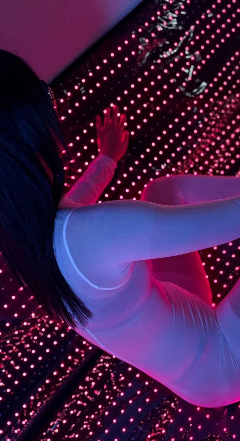 Poznejte sílu a účinky neinvazivních technologií nové generace na vlastní kůži!